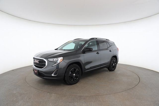 Used 2019 GMC Terrain SLE w/ Driver Convenience Package image 2