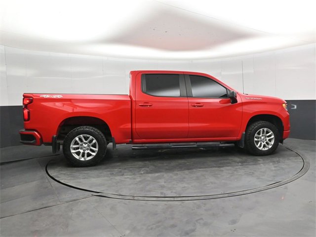 Used 2023 Chevrolet Silverado 1500 RST image 2