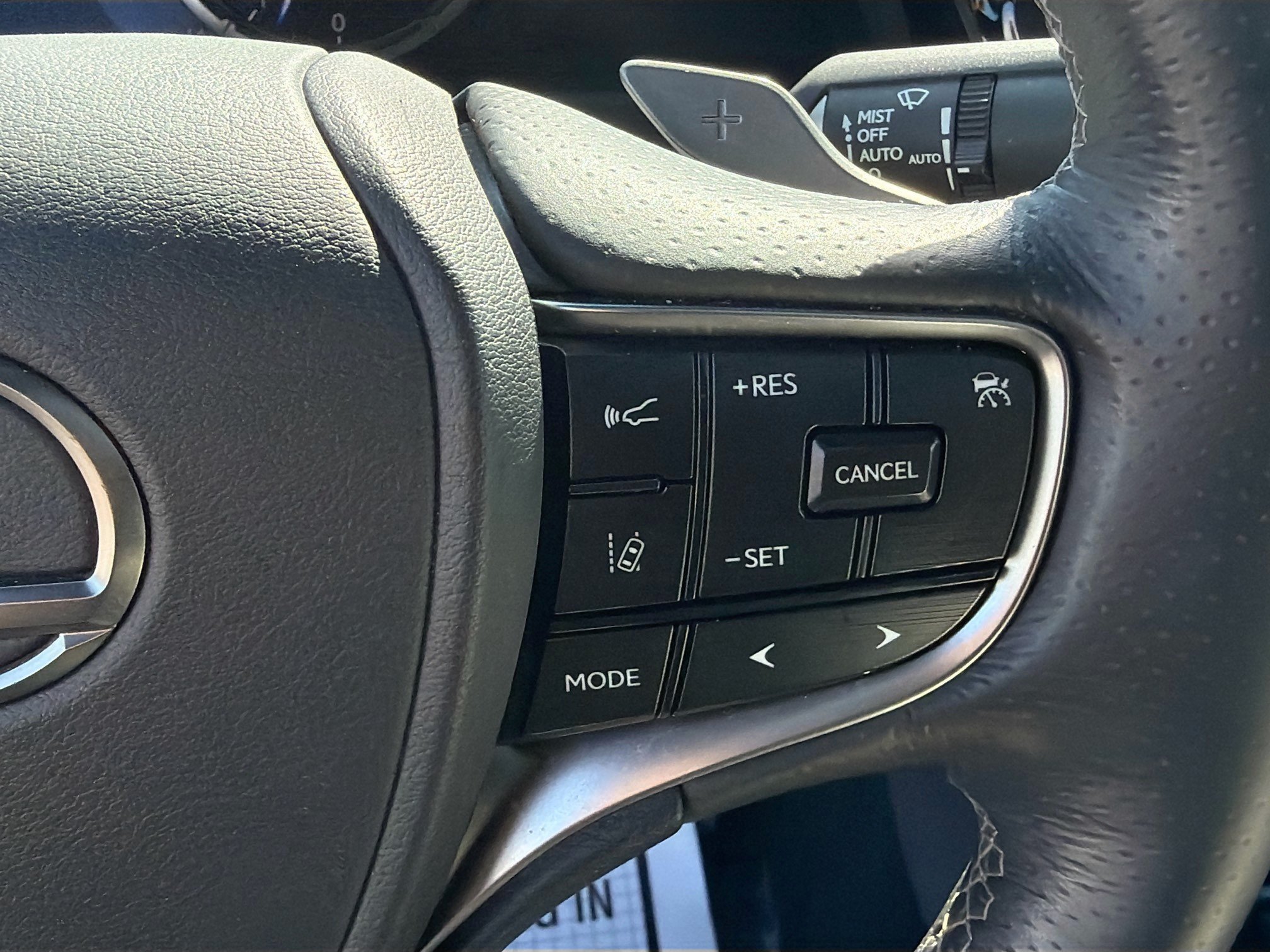Used 2023 Lexus ES 350 F Sport w/ Accessory Package (Z2) FWD image 39
