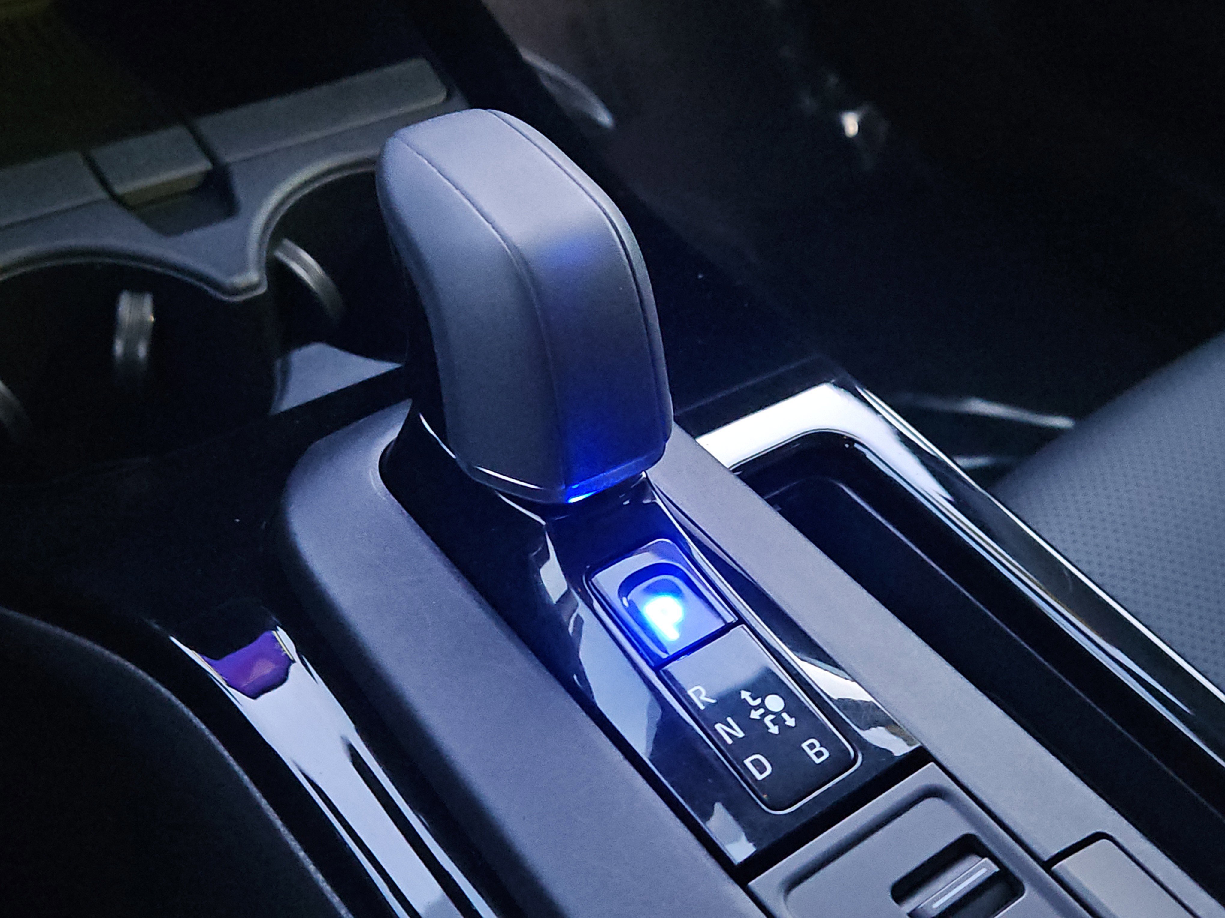 Used 2024 Toyota Prius XLE image 30