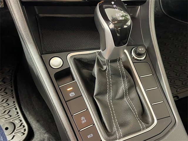 Used 2024 Volkswagen Jetta SE image 10