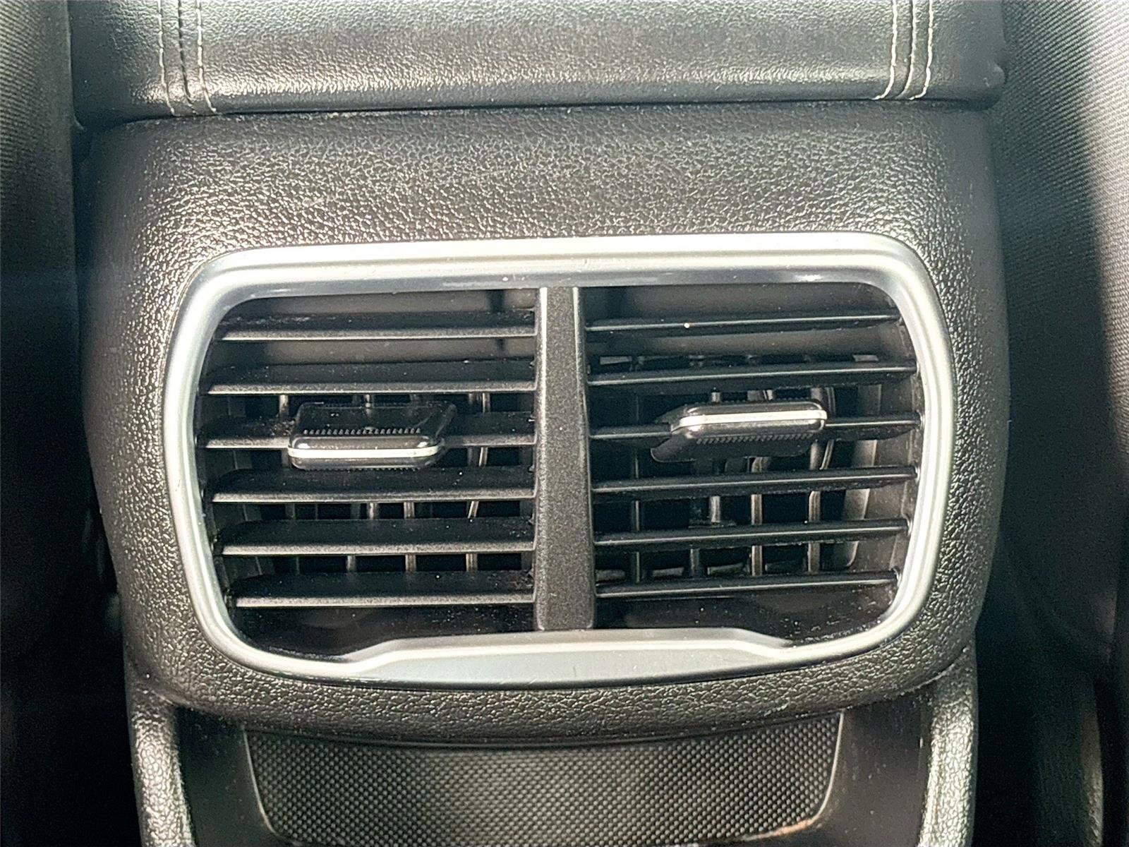 Used 2020 Hyundai Santa Fe SEL image 26