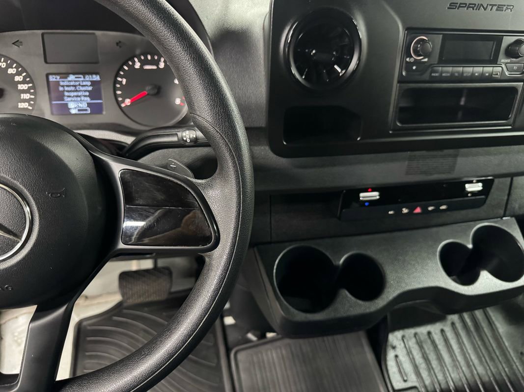 Used 2021 Mercedes-Benz Sprinter 2500 image 20