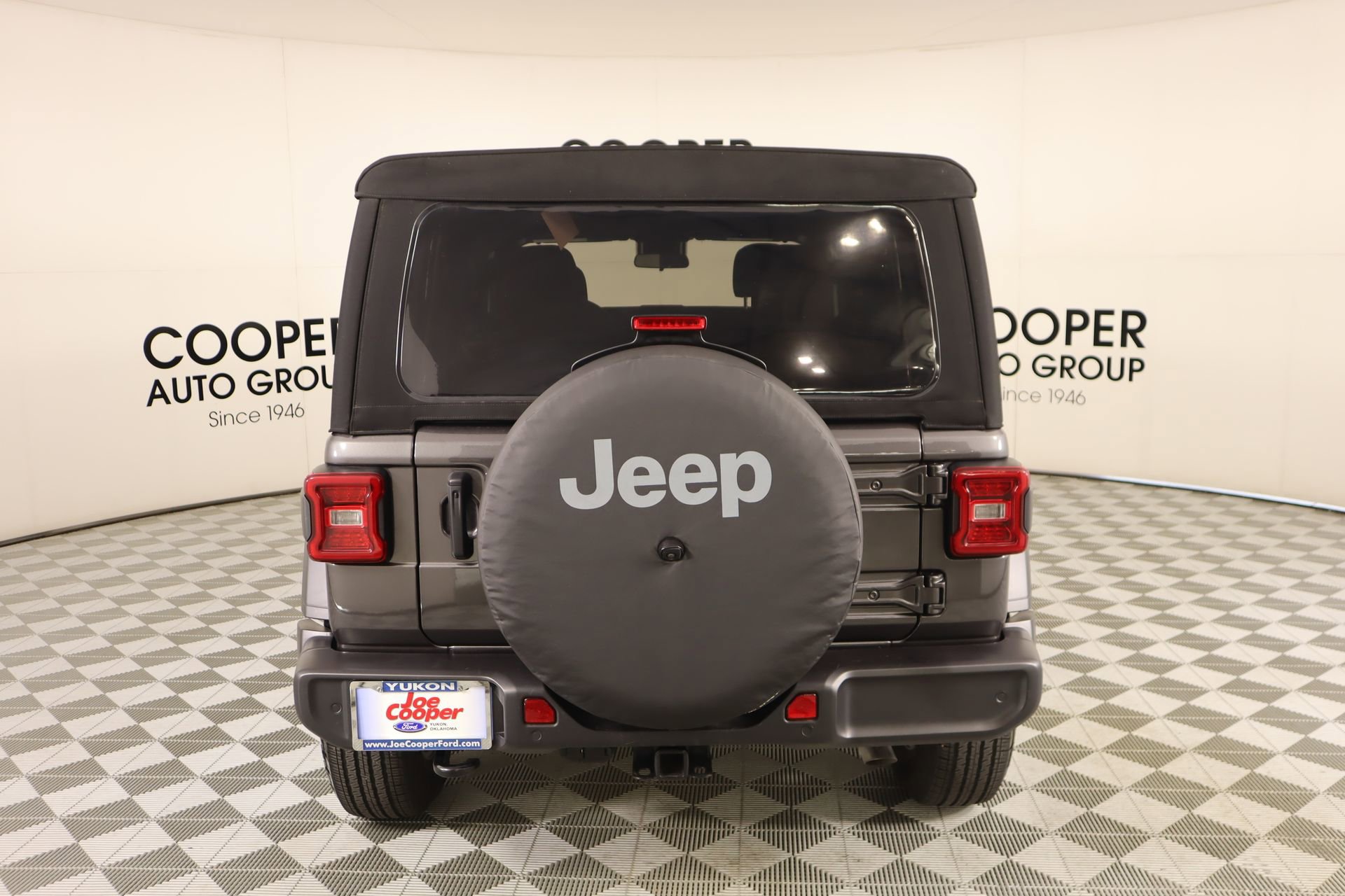 Used 2024 Jeep Wrangler Sport S image 21