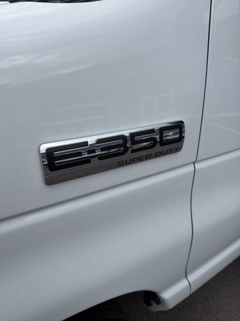 New 2027 Ford E-350 and Econoline 350 Super Duty w/ Power Equipment Group RWD image 10