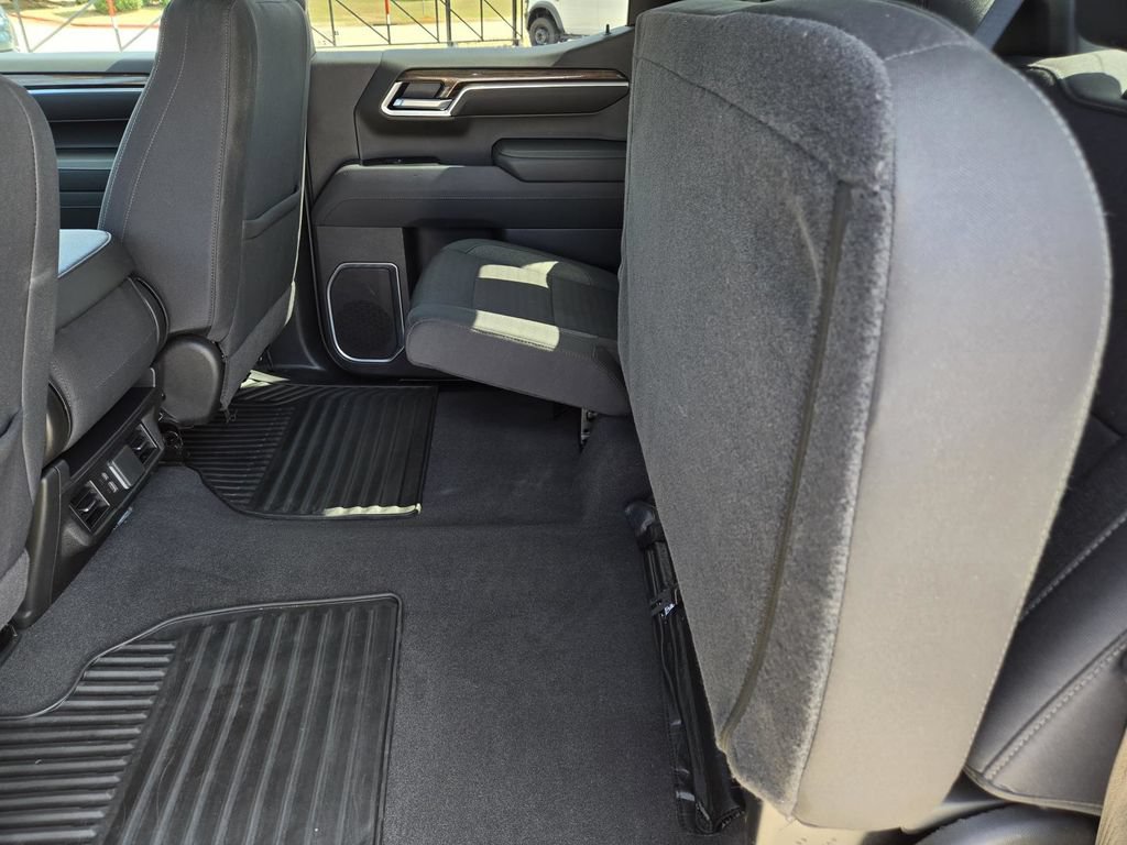 Used 2026 Chevrolet Silverado 1500 LT AWD/4WD image 39