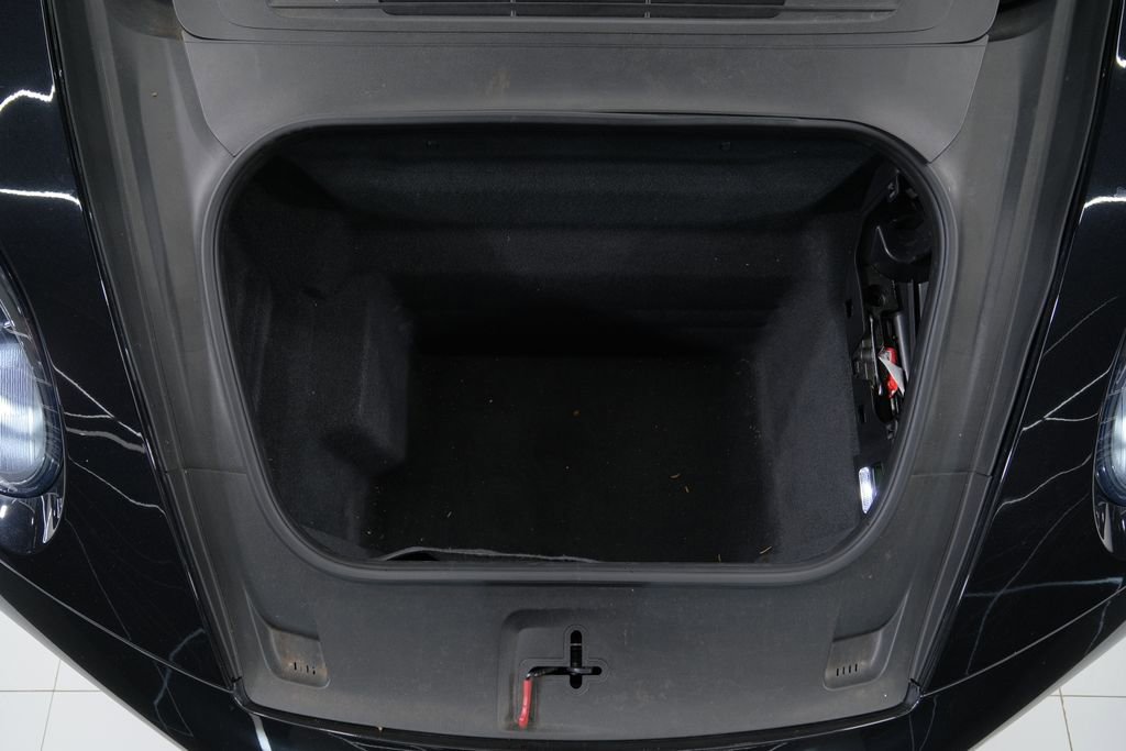 Used 2022 Porsche 911 Turbo image 35