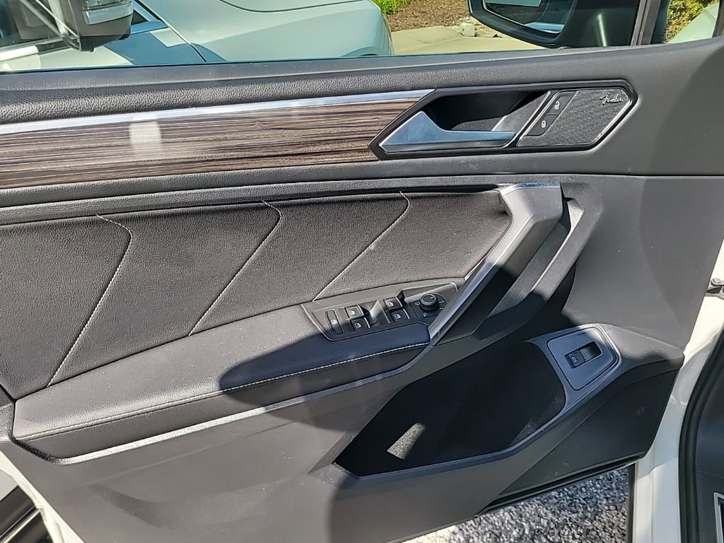 Used 2022 Volkswagen Tiguan SEL R-Line image 14