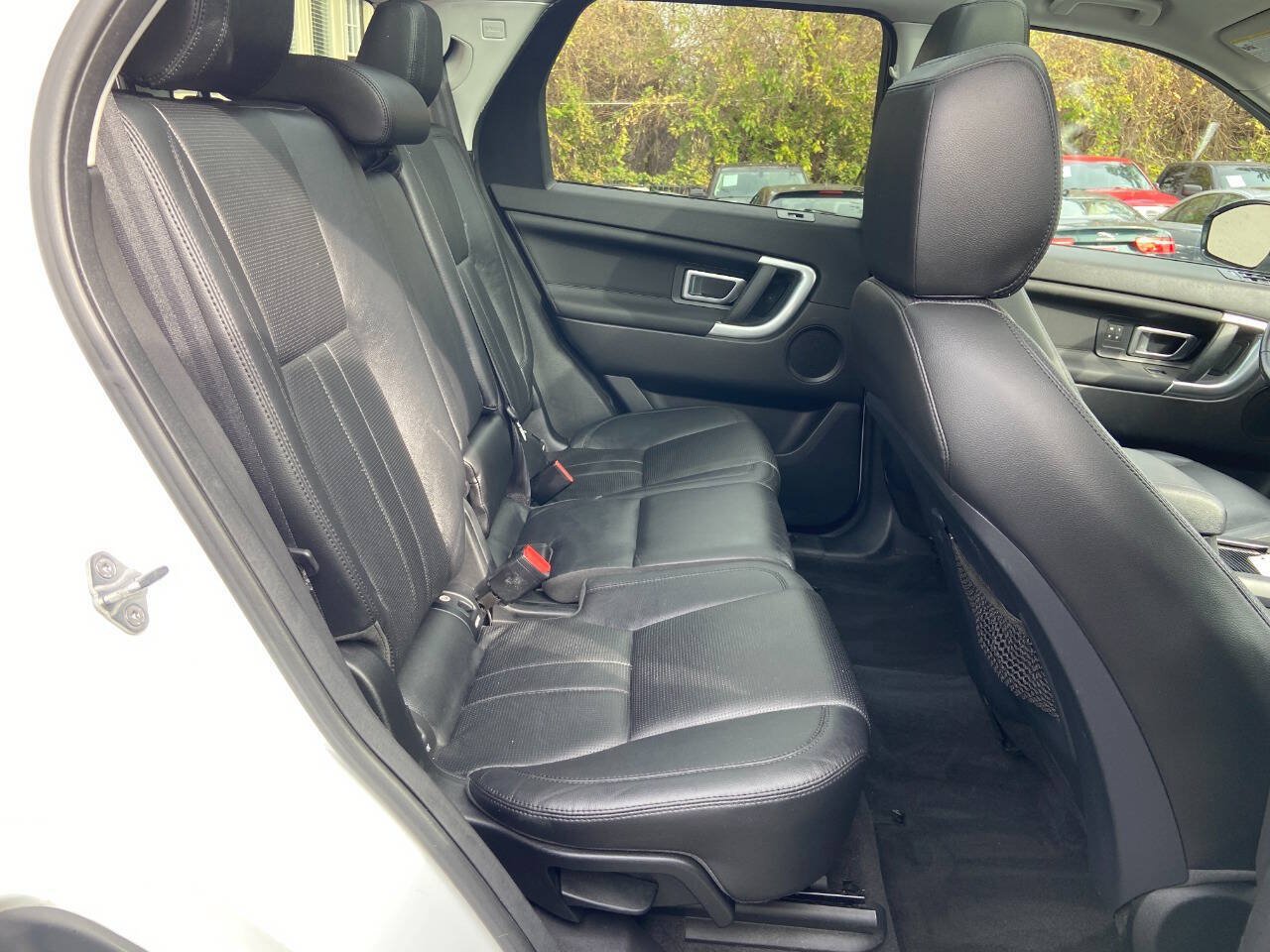Used 2015 Land Rover Discovery Sport HSE AWD/4WD image 19