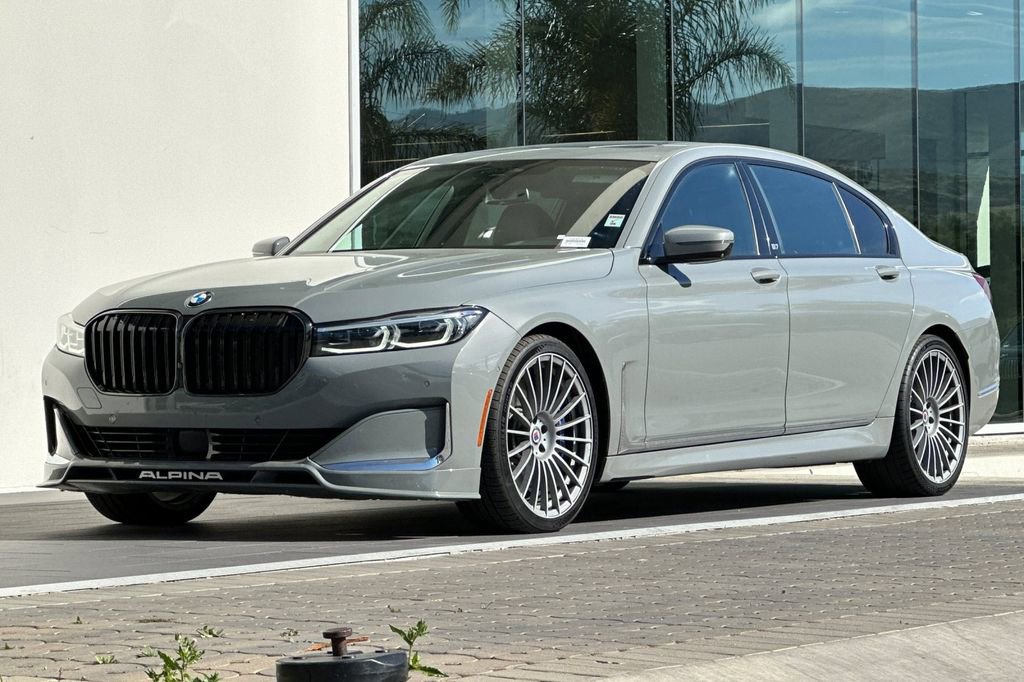 Used 2022 BMW ALPINA B7 xDrive w/ Luxury Rear Seating Package AWD/4WD image 7