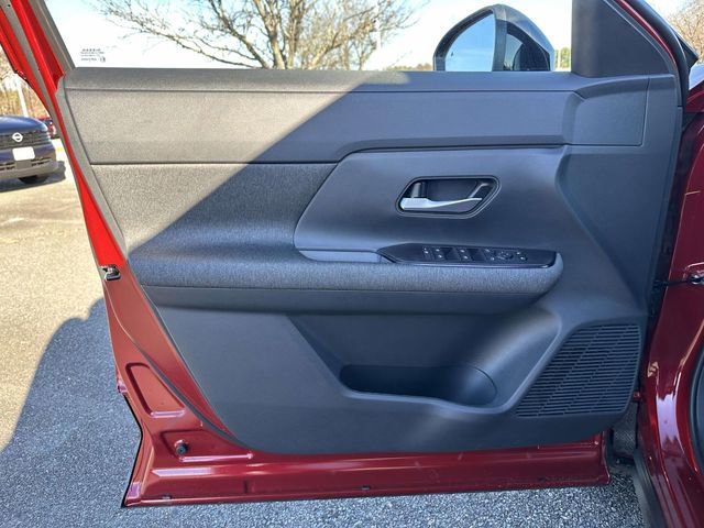 New 2026 Nissan Kicks SV image 14