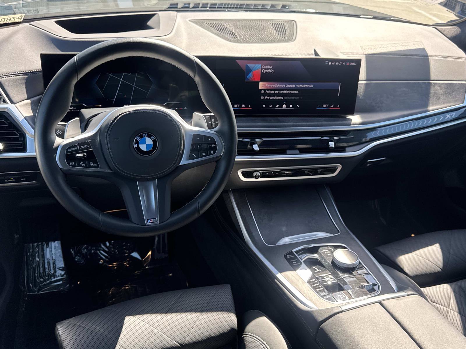 Certified 2025 BMW X7 xDrive40i w/ M Sport Package image 6
