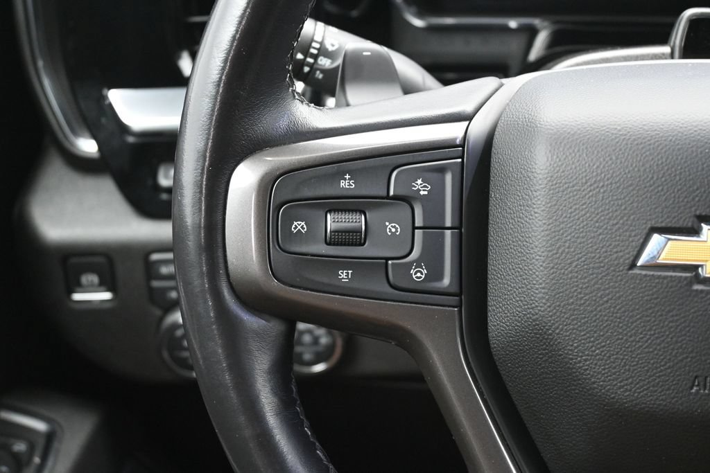 Used 2025 Chevrolet Silverado 1500 High Country AWD/4WD image 27