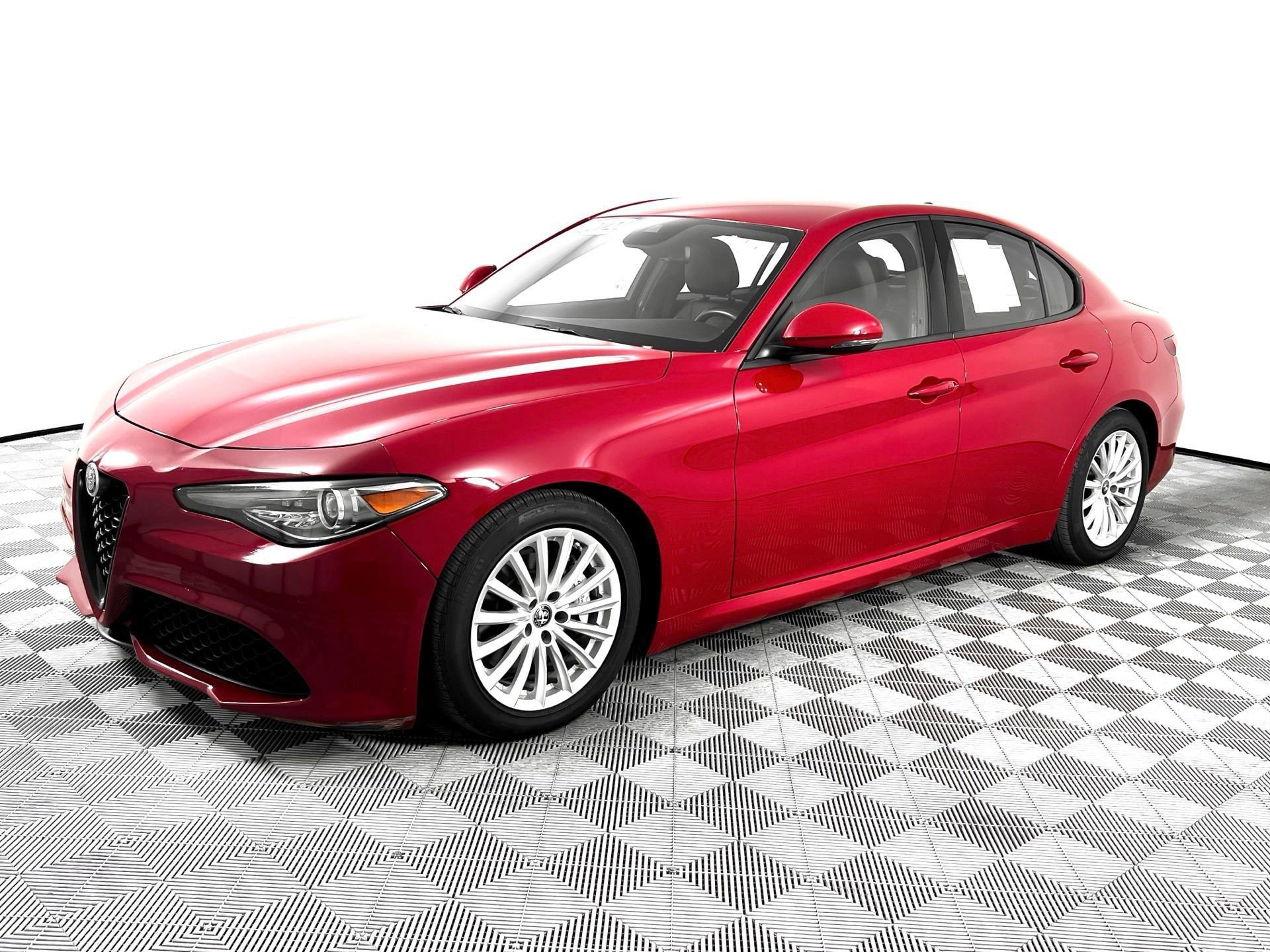 Used 2022 Alfa Romeo Giulia Sprint image 3