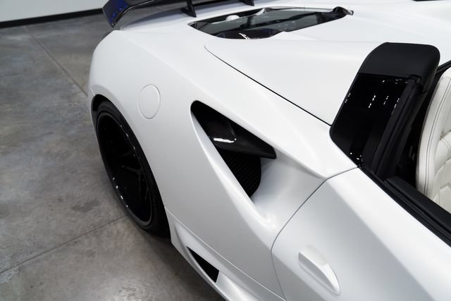 Used 2017 Ferrari 488 Spider RWD image 17