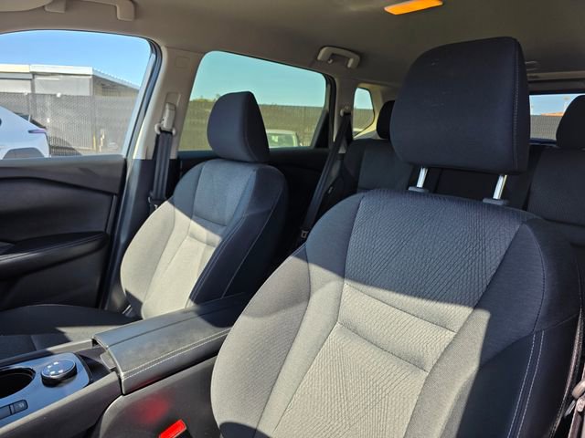 Used 2024 Nissan Rogue SV image 17