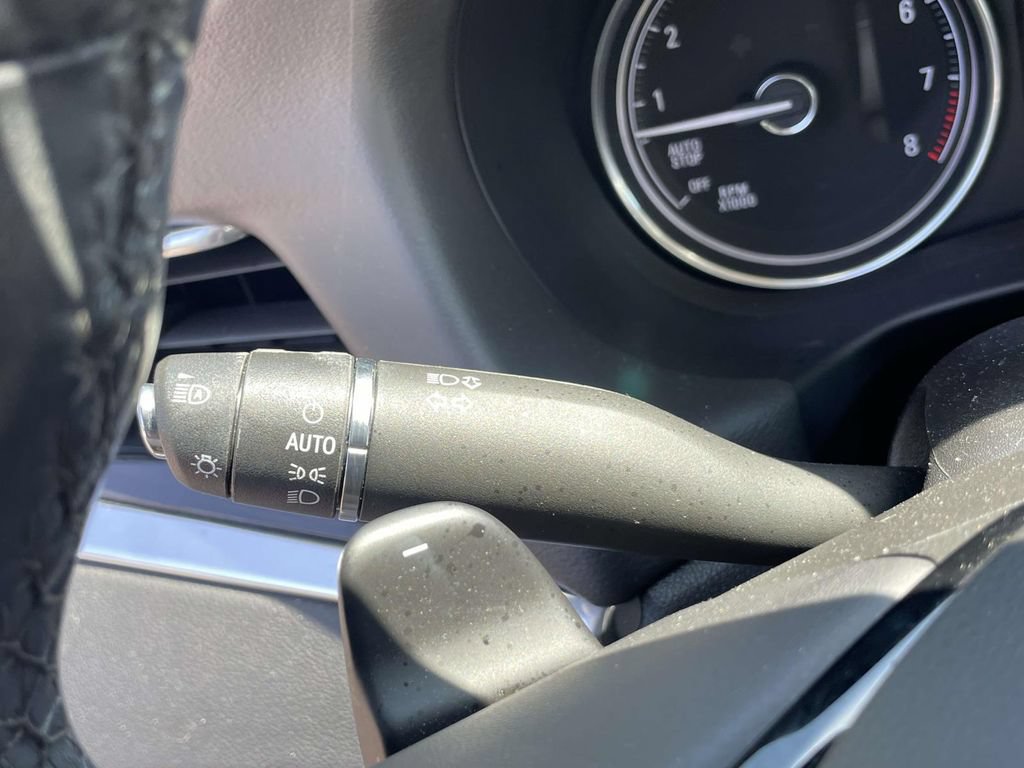 Used 2023 Buick Enclave Essence FWD image 30