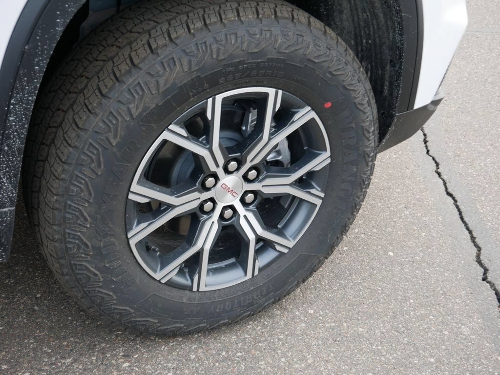 New 2026 GMC Acadia AT4 w/ Luxury Package AWD/4WD image 6