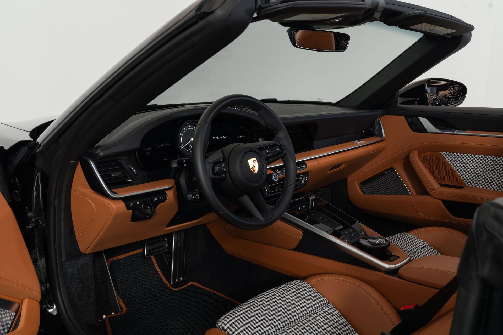 Used 2024 Porsche 911 Turbo image 11