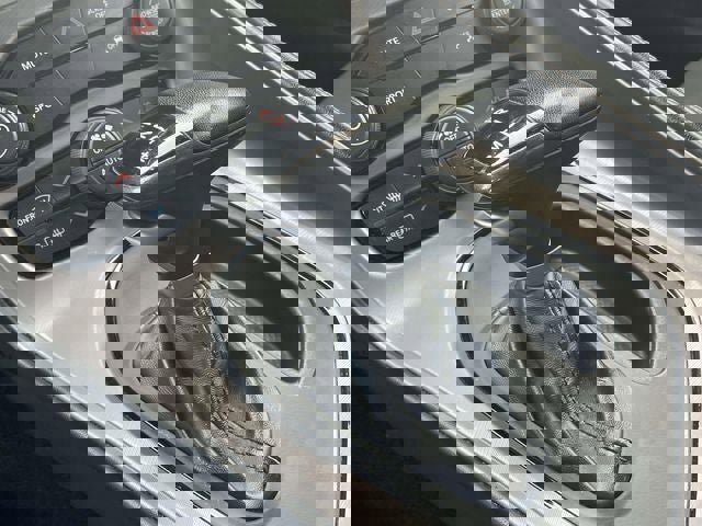 Used 2023 Dodge Challenger SXT image 34