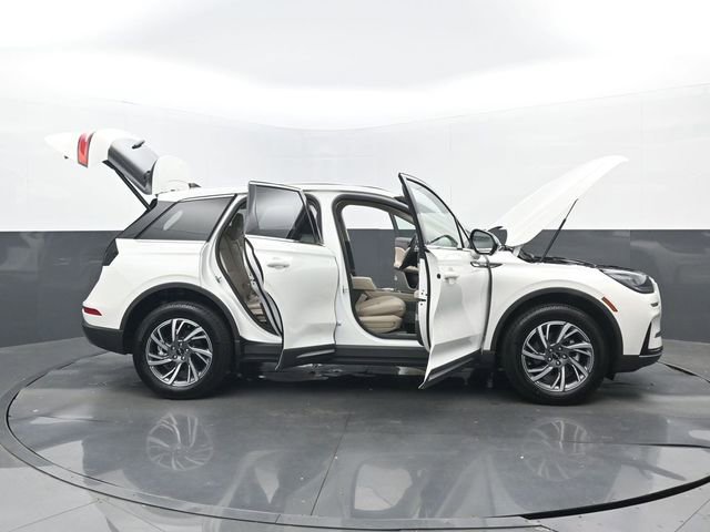Used 2024 Lincoln Corsair AWD w/ Equipment Group 101A image 31