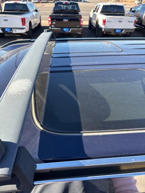 Used 2006 Jeep Commander Limited image 30