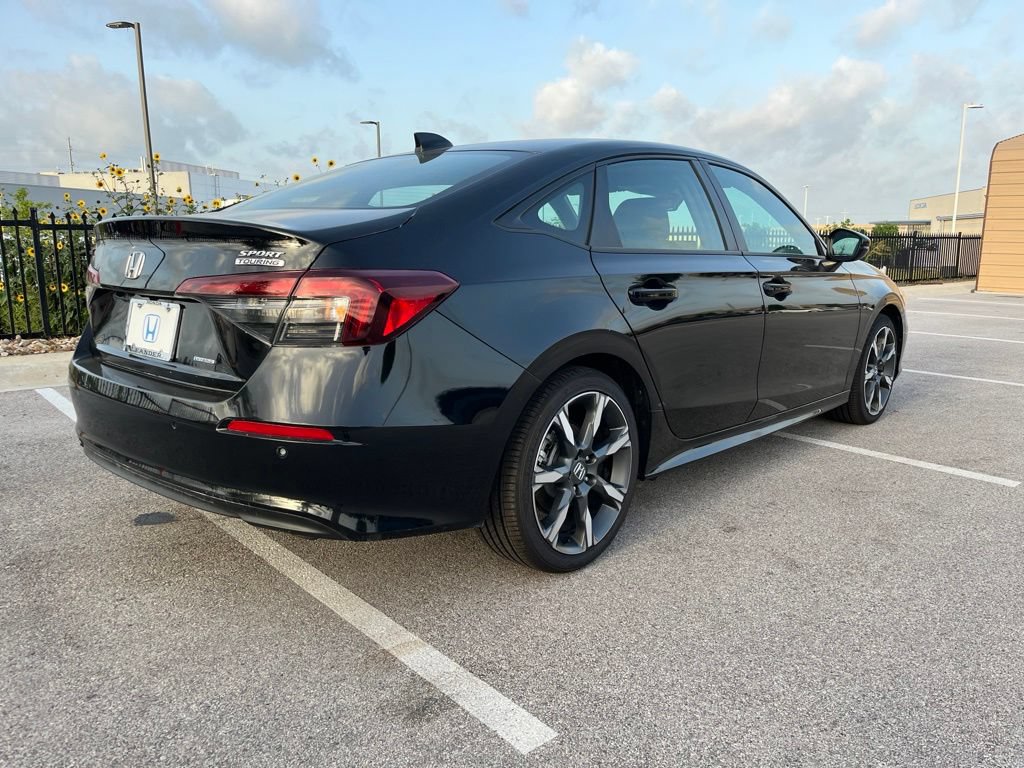 Used 2025 Honda Civic Sport Touring image 4
