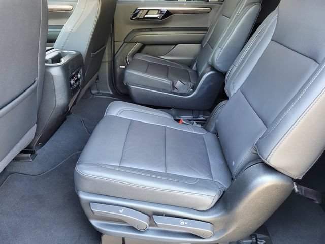 Used 2026 Chevrolet Suburban LT w/ Comfort Package AWD/4WD image 15