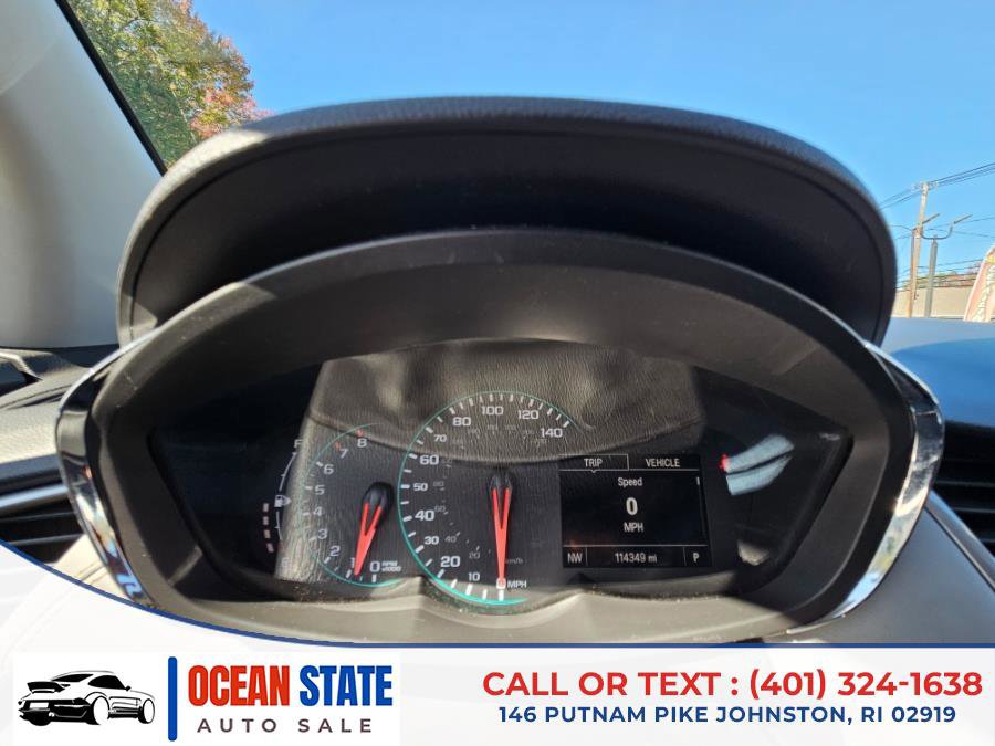 Used 2017 Chevrolet Trax LT w/ LT Convenience Package image 17