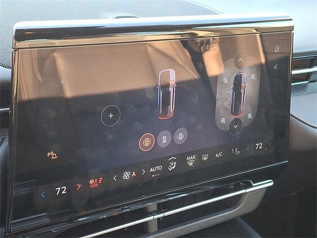 Used 2025 Lincoln Nautilus Premier w/ Jet Appearance Package image 20