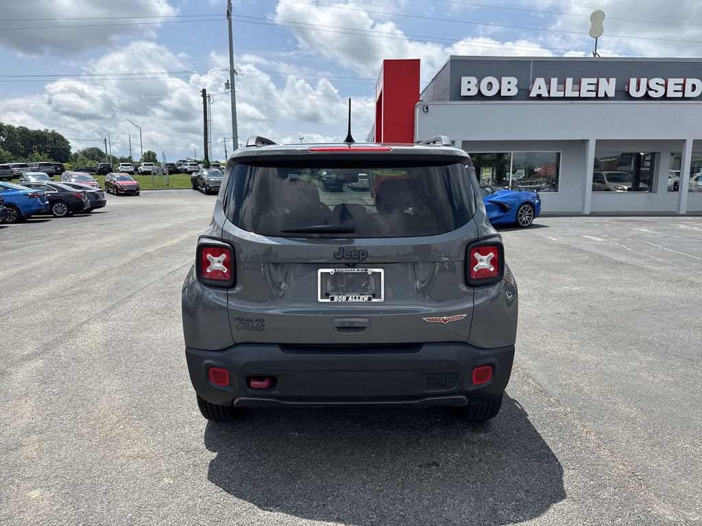 Used 2021 Jeep Renegade Trailhawk AWD/4WD image 18