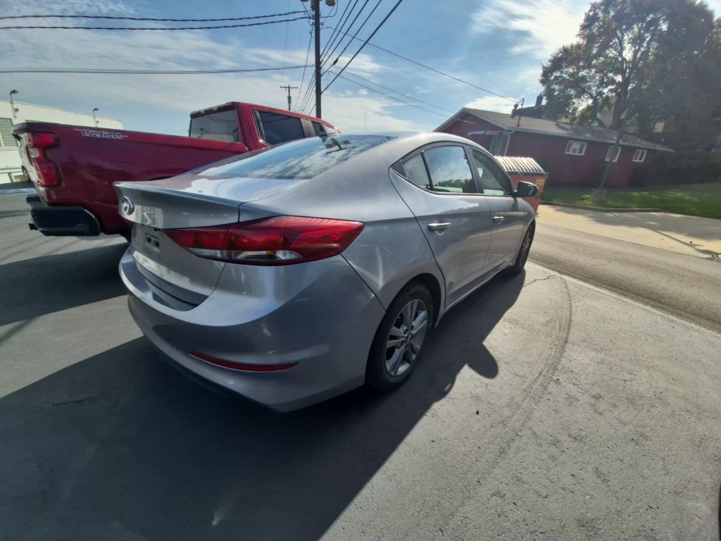 Used 2017 Hyundai Elantra Value Edition w/ Cargo Package FWD image 7