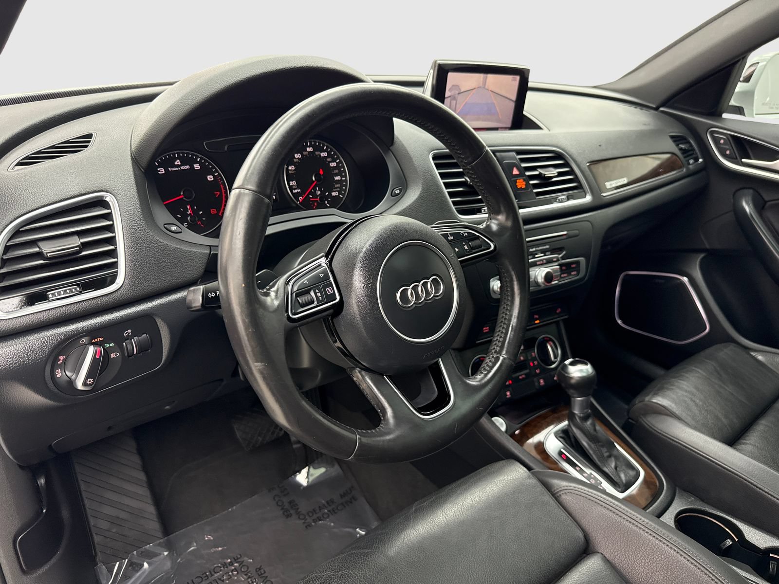 Used 2016 Audi Q3 2.0T Prestige w/ Prestige Package AWD/4WD image 18