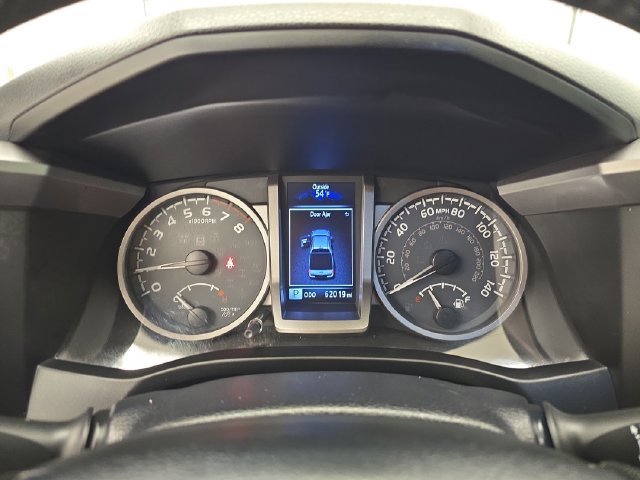 Used 2018 Toyota Tacoma SR5 AWD/4WD image 28