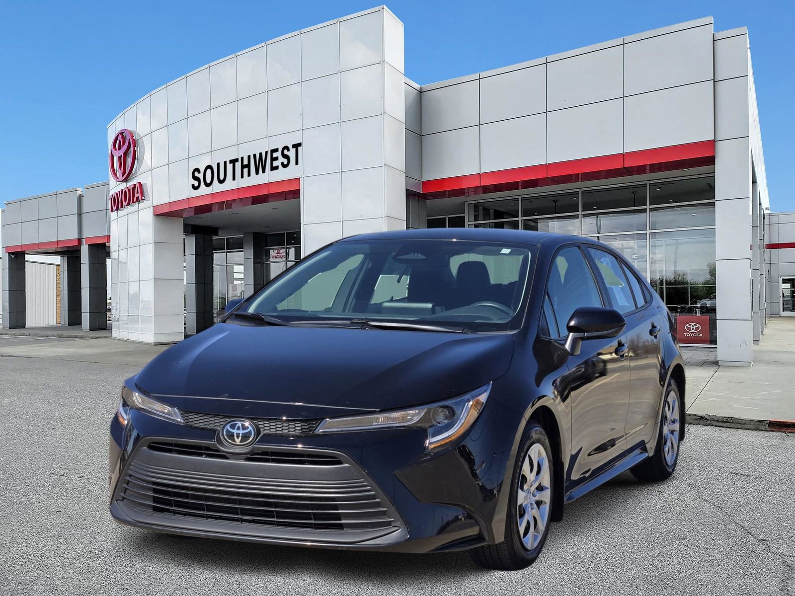 Used 2025 Toyota Corolla LE image 2