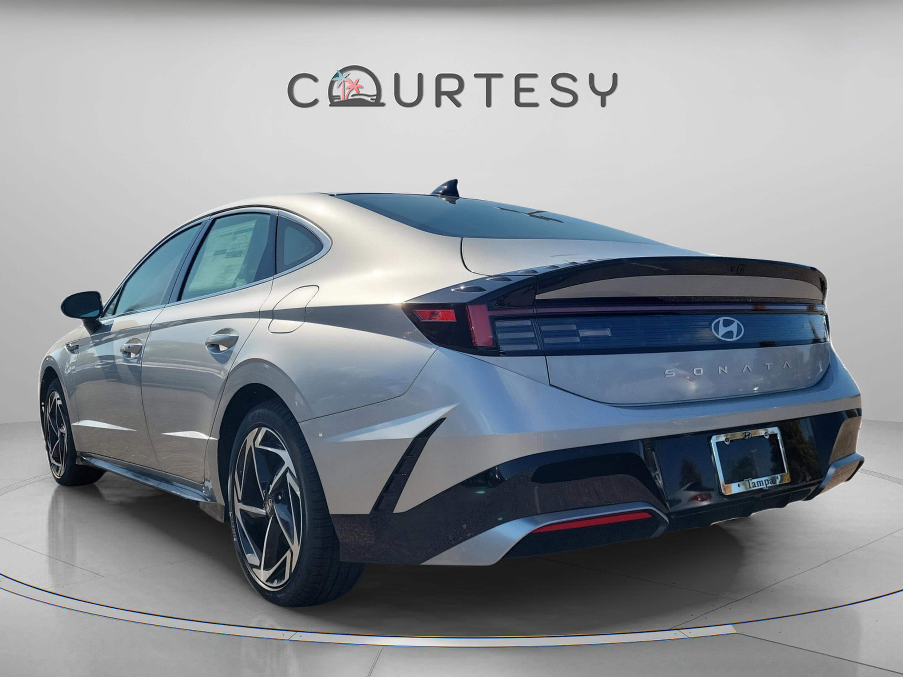 New 2026 Hyundai Sonata SEL FWD image 3