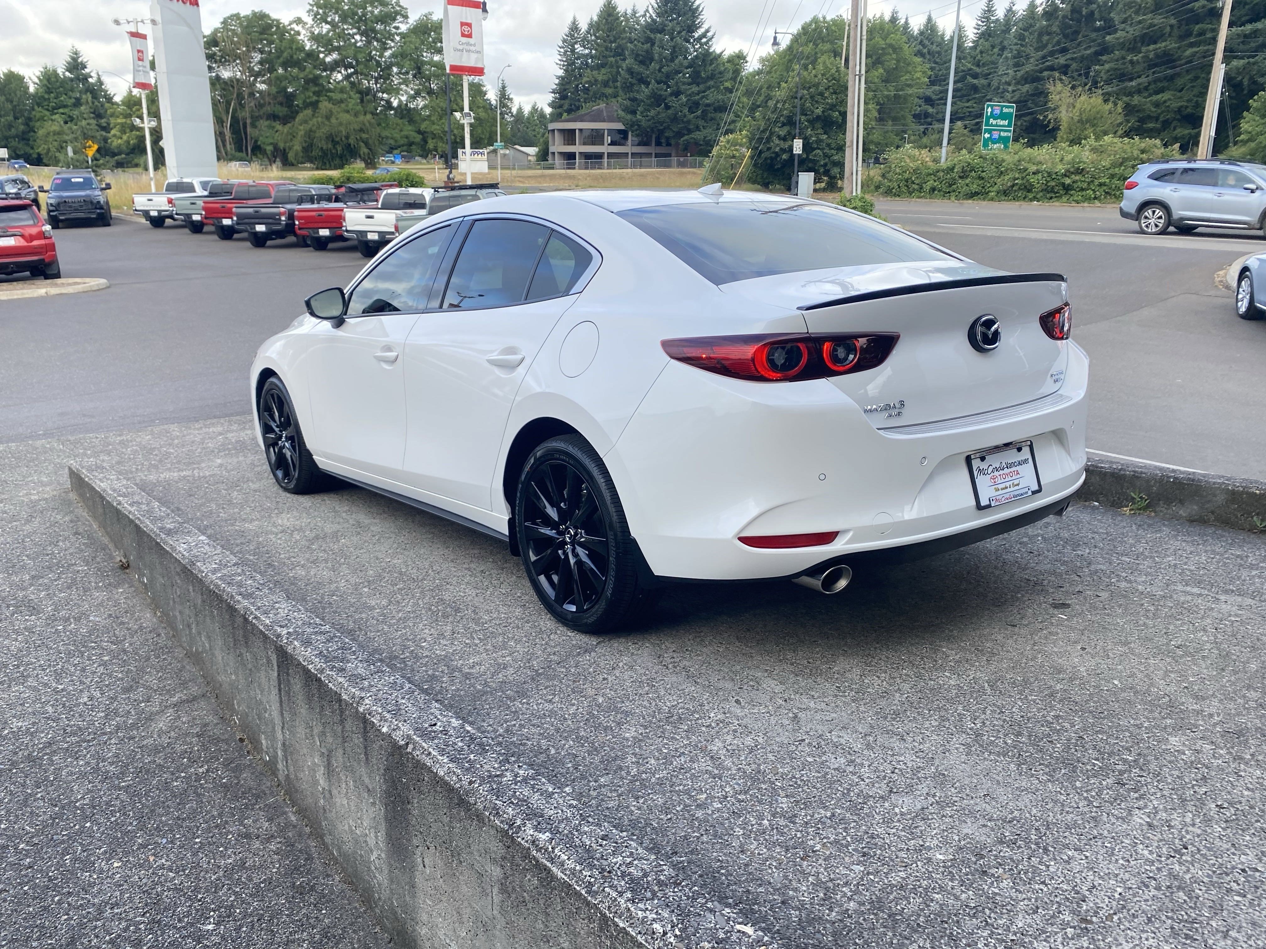 Used 2025 MAZDA MAZDA3 2.5 Turbo Sedan w/Premium Plus image 5