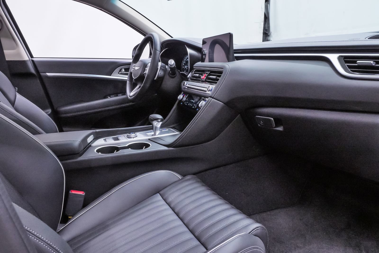 Certified 2026 Genesis G70 2.5T Prestige image 13