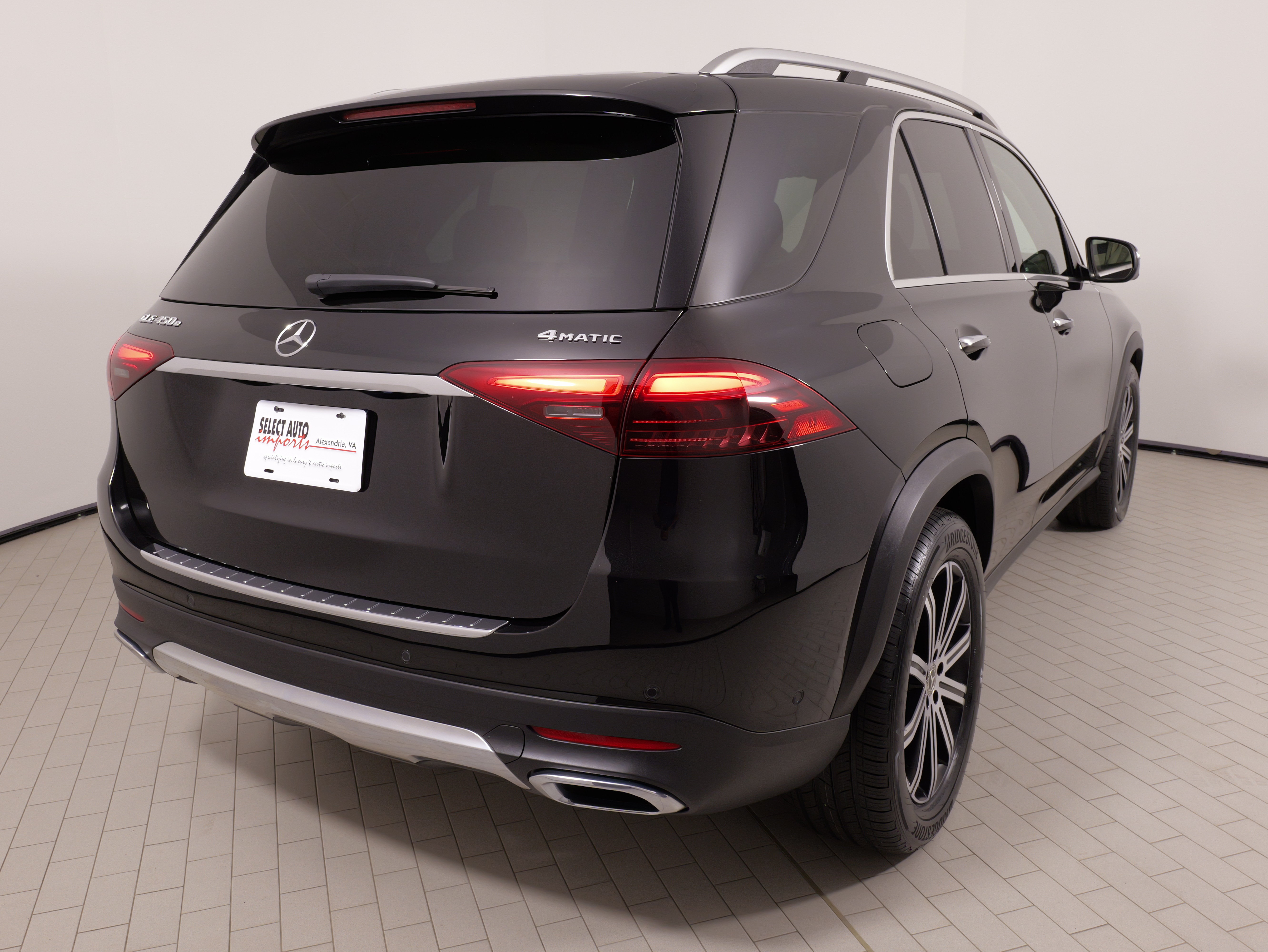 Used 2024 Mercedes-Benz GLE 450e 4MATIC image 14
