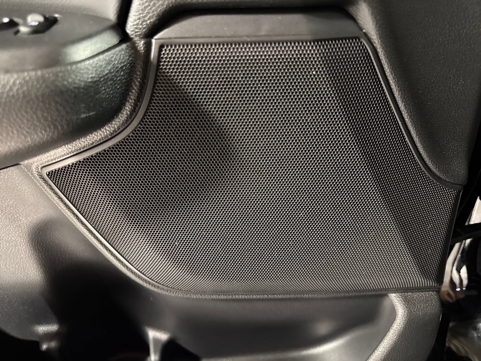 Used 2022 Honda CR-V EX-L image 17