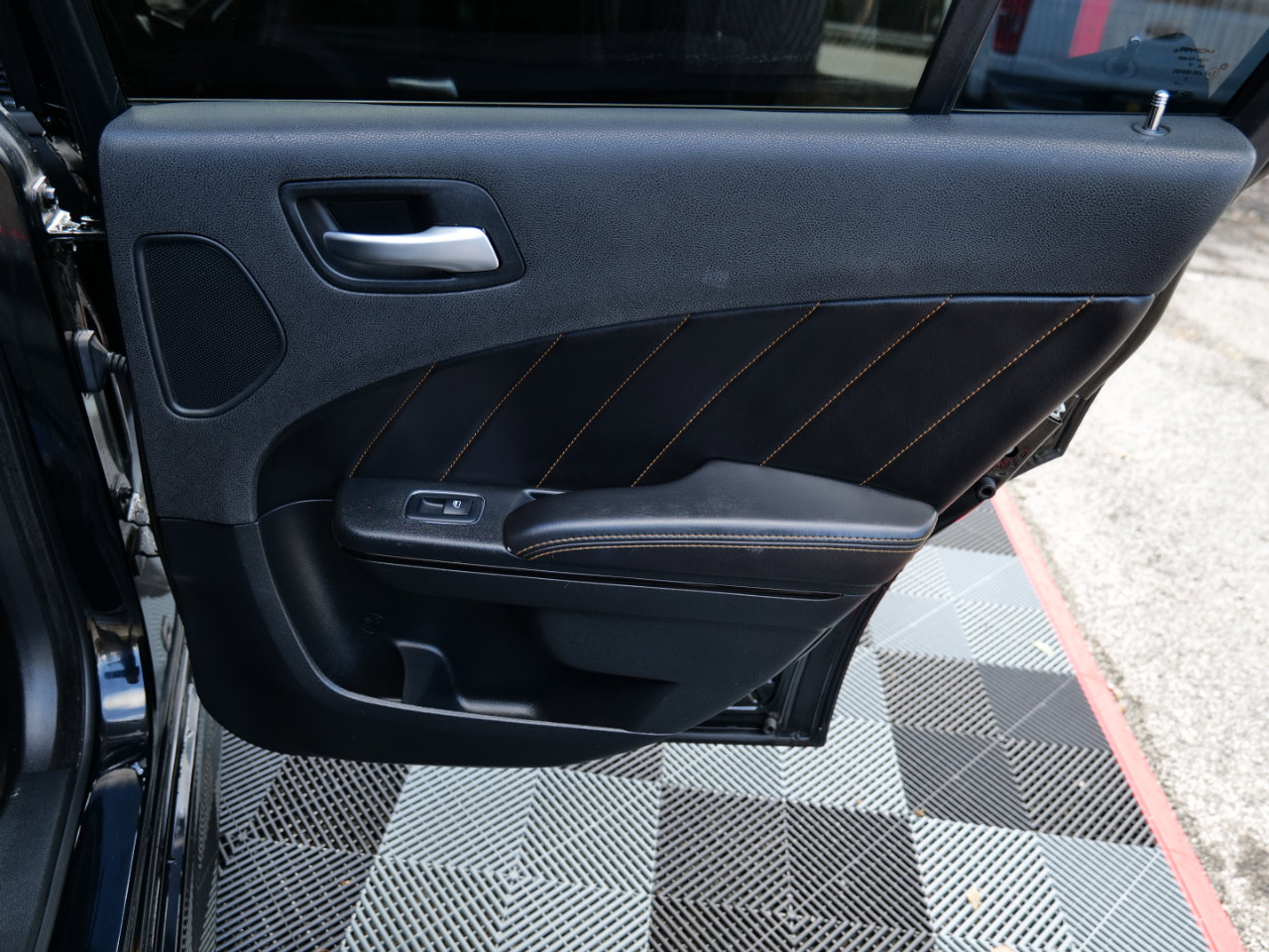 Used 2018 Dodge Charger R/T image 42