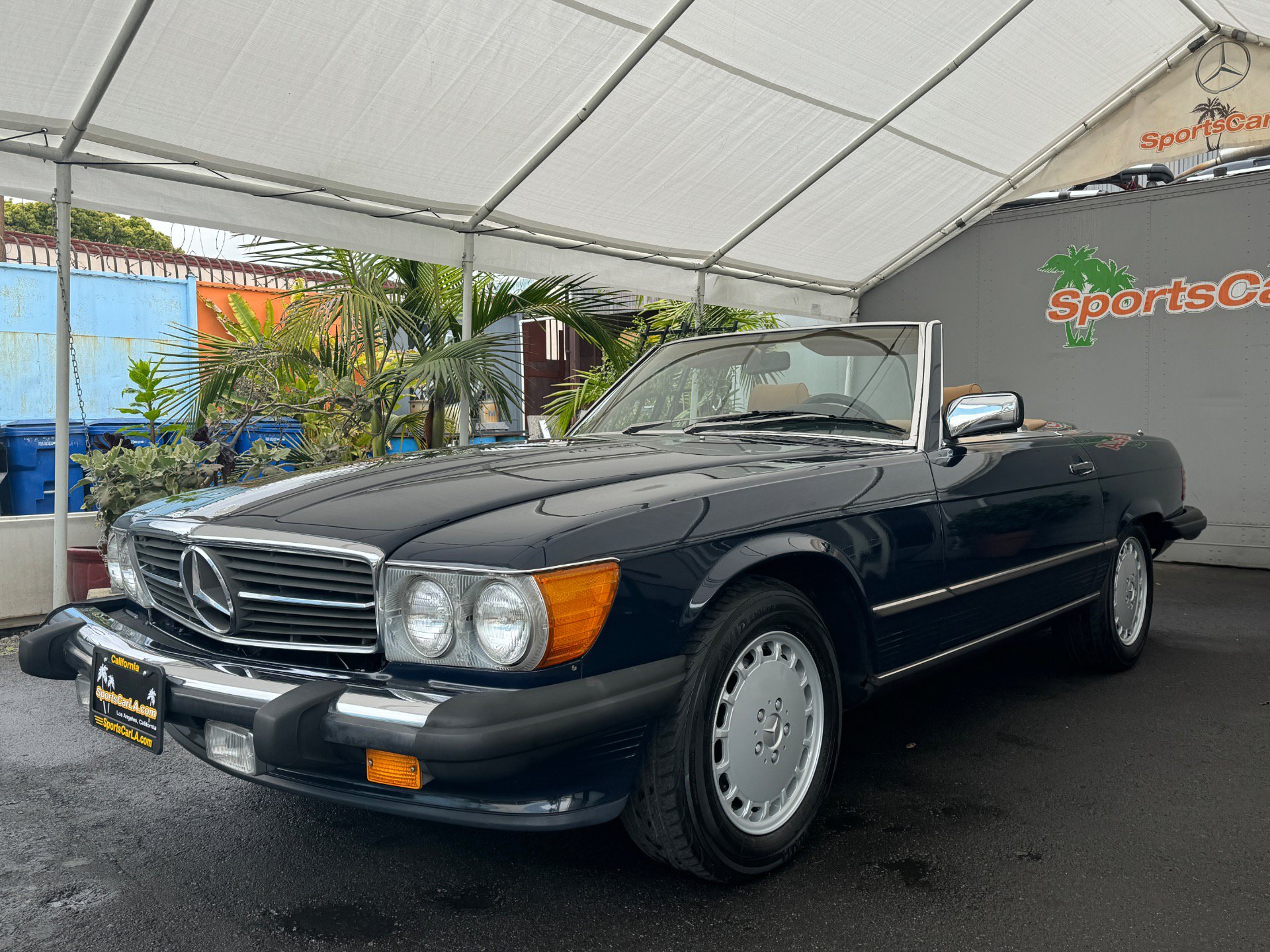 Used 1987 Mercedes-Benz 560 SL image 2