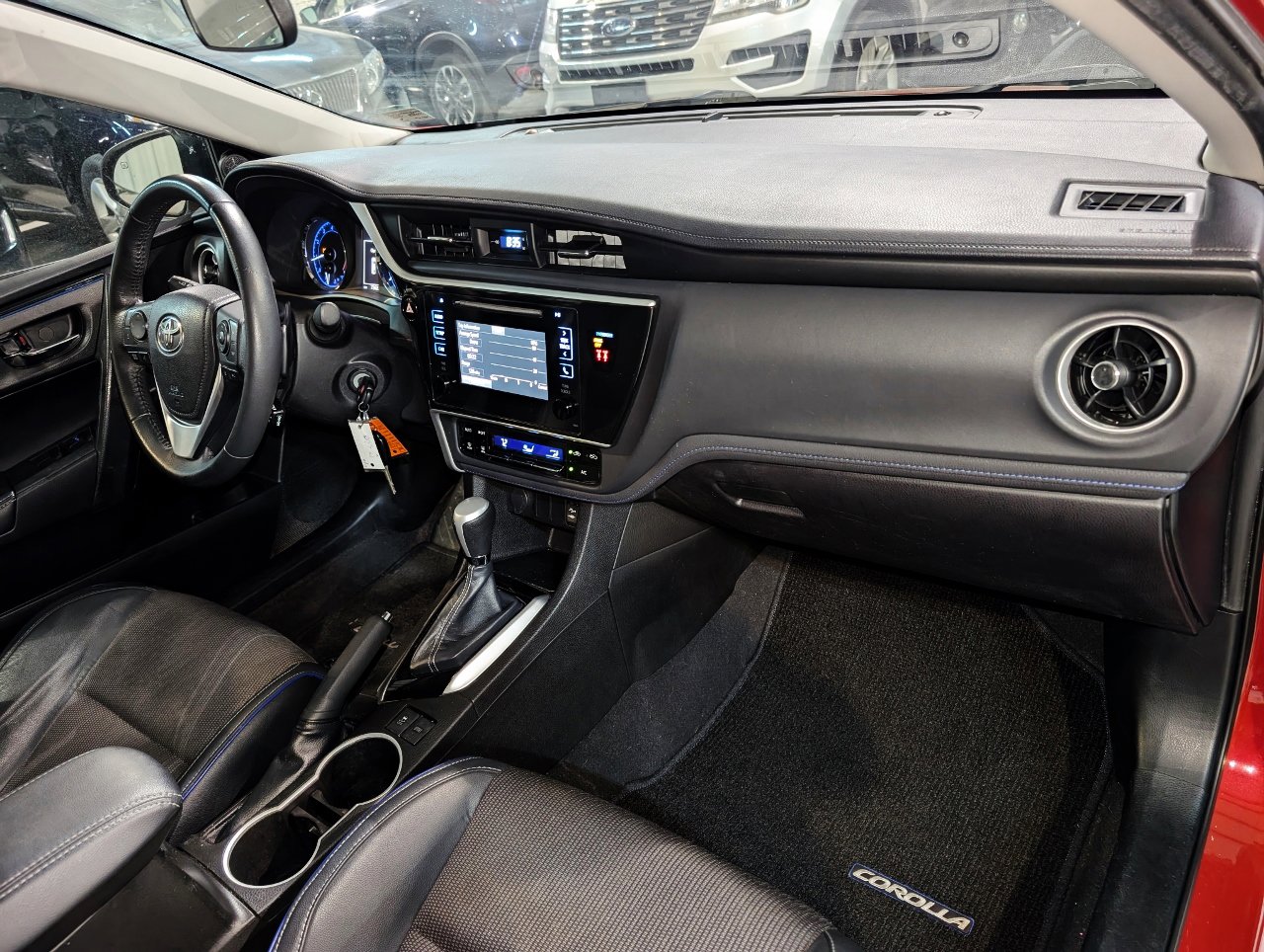 Used 2018 Toyota Corolla SE image 28