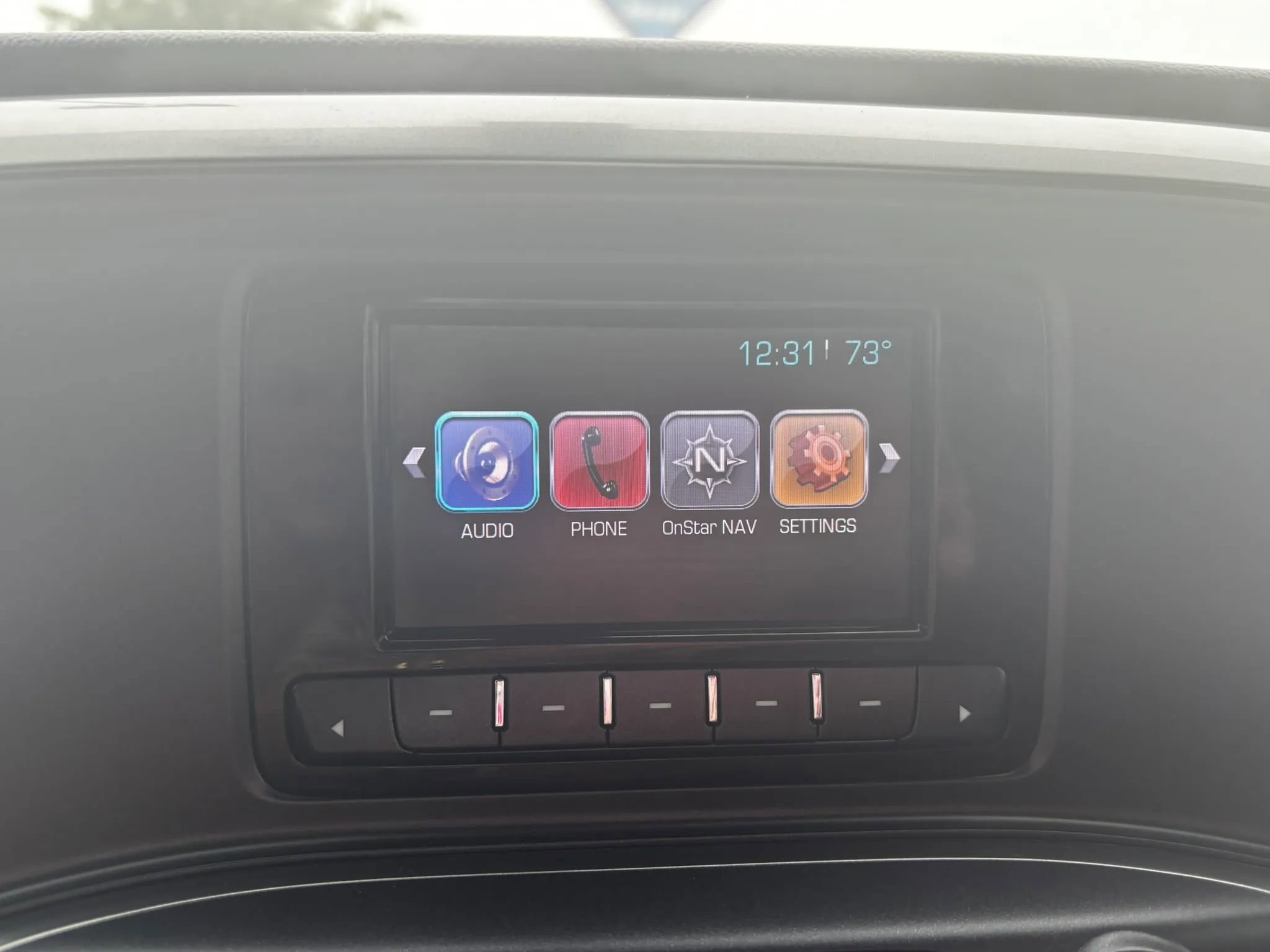 Used 2015 Chevrolet Silverado 1500 LT AWD/4WD image 4