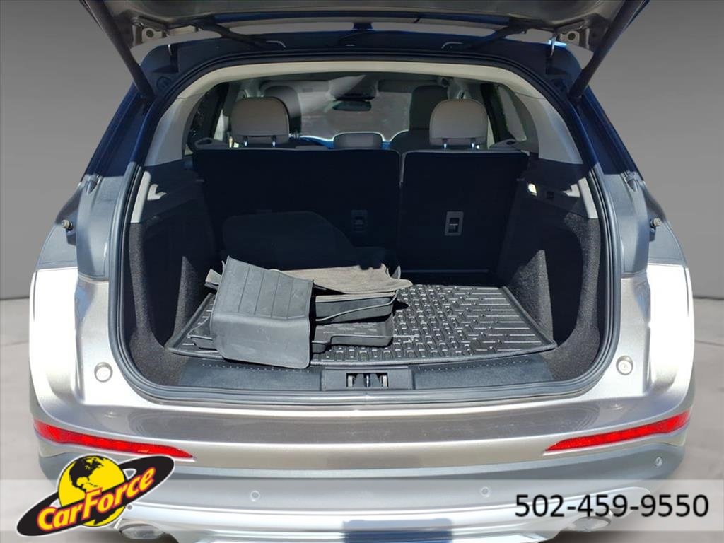 Used 2021 Lincoln Corsair AWD image 7