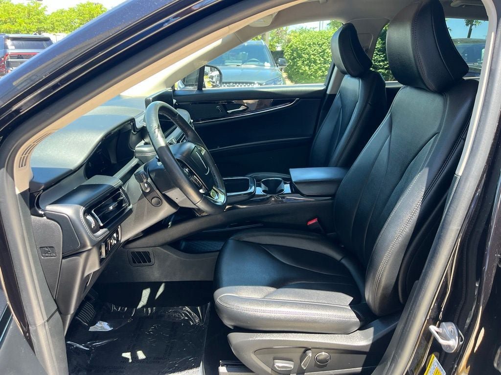 Certified 2023 Lincoln Nautilus AWD w/ Premium Package image 24