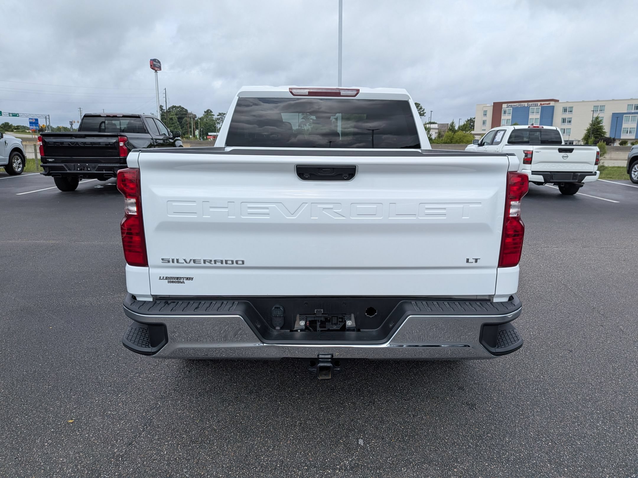 Used 2025 Chevrolet Silverado 1500 LT RWD image 4