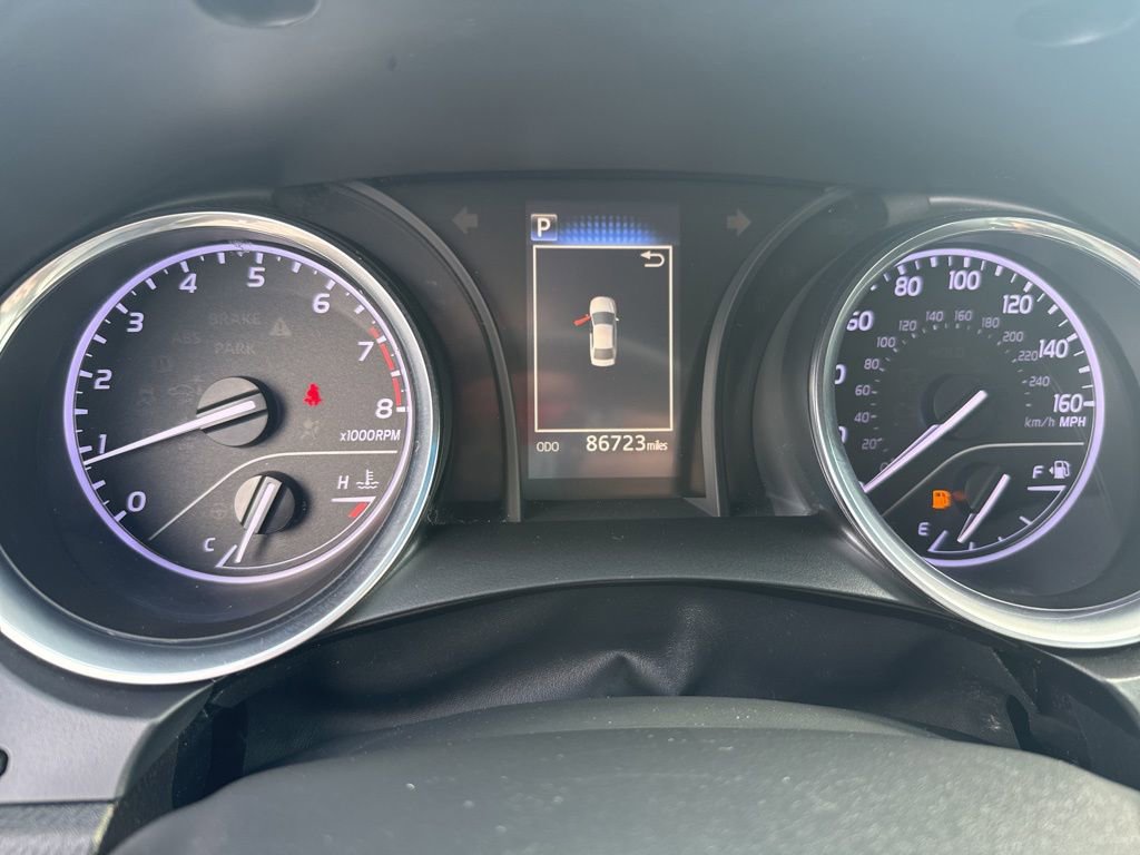 Used 2018 Toyota Camry SE image 31