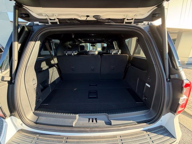 Used 2023 Ford Expedition Max Platinum AWD/4WD image 20