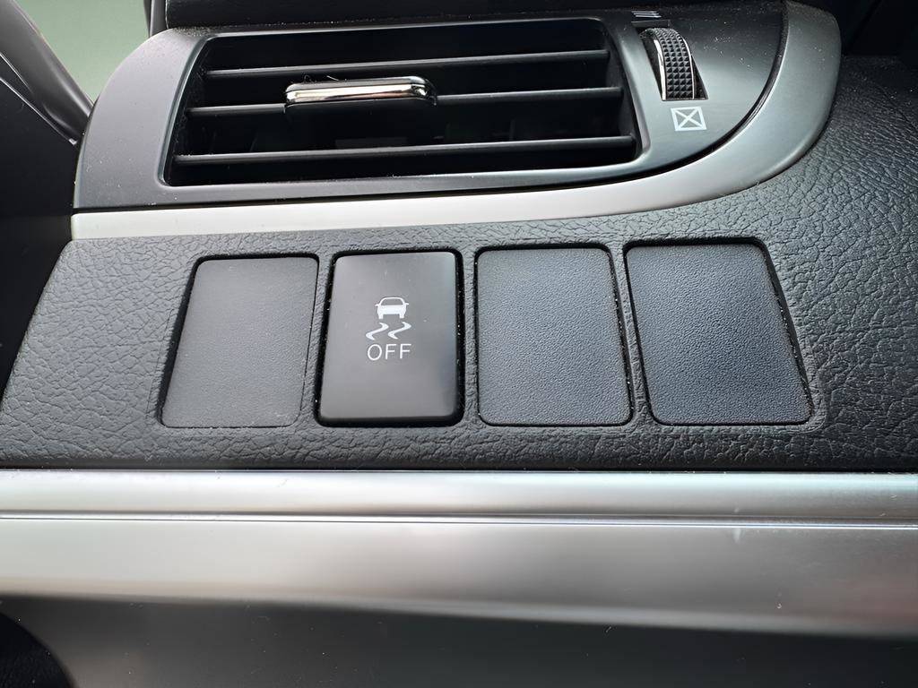 Used 2014 Toyota Camry SE FWD image 22